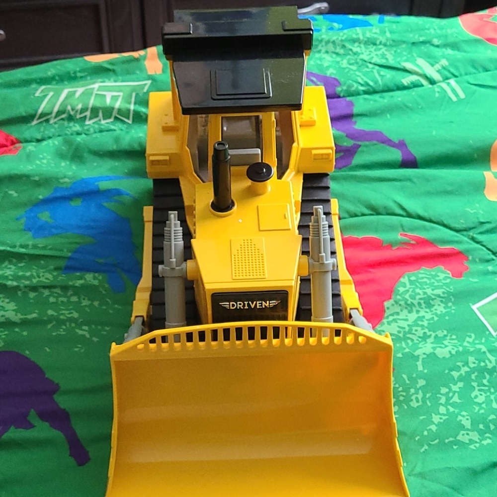 Bulldozer - Picture 3 of 4